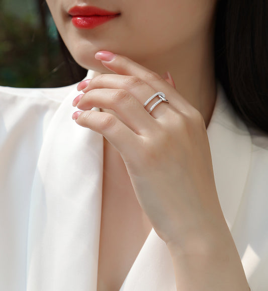 Moiselle "The Interlock"